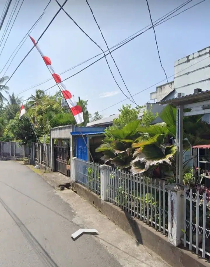 Dijual rumah 2 lt bagus di Jln Krida Malalayang Satu Timur dekat Kampu