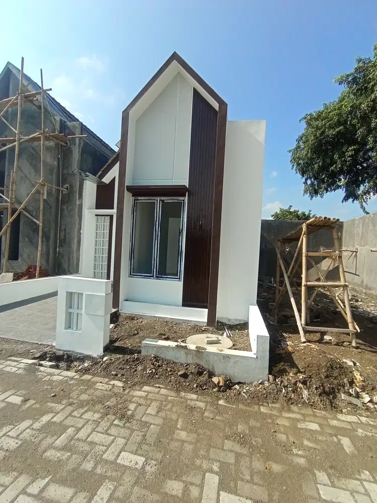 Rumah di brebes moderen type