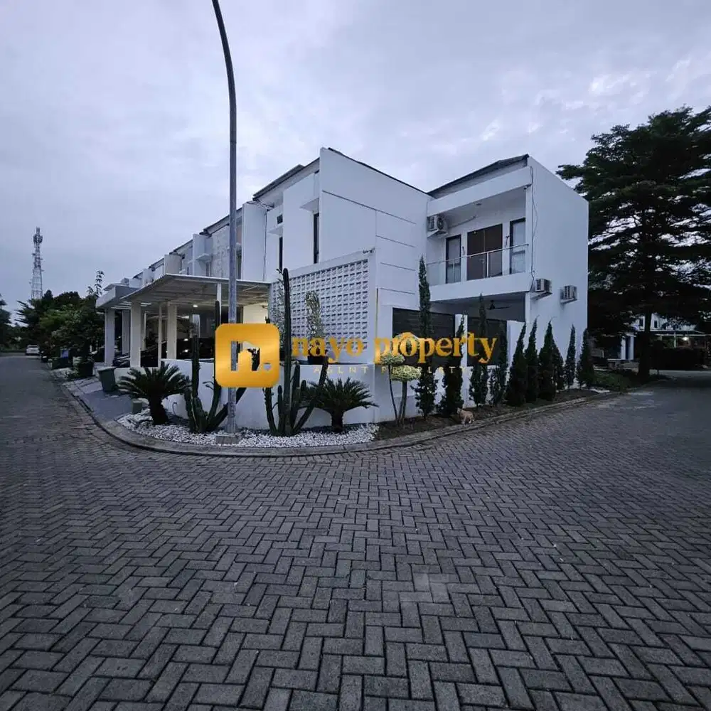 Rumah Cantik Posisi Hook Ada Kolam Renang di Metland Menteng Cakung