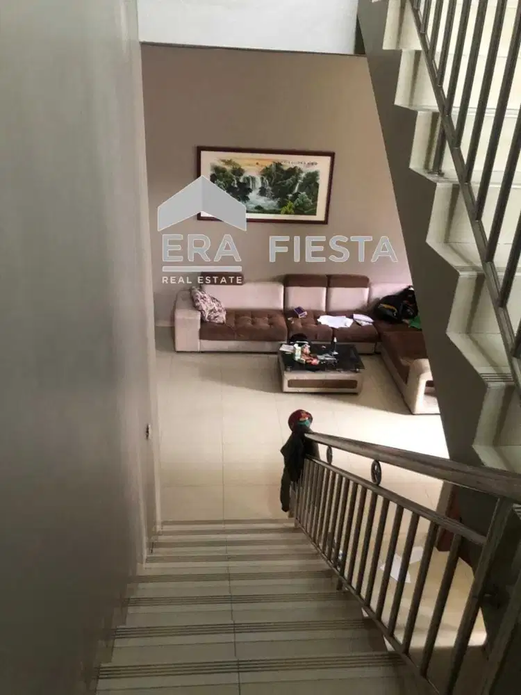 Rumah Kosambi Baru Posisi Hoek 5 Kamar Tidur 5 Kamar Mandi