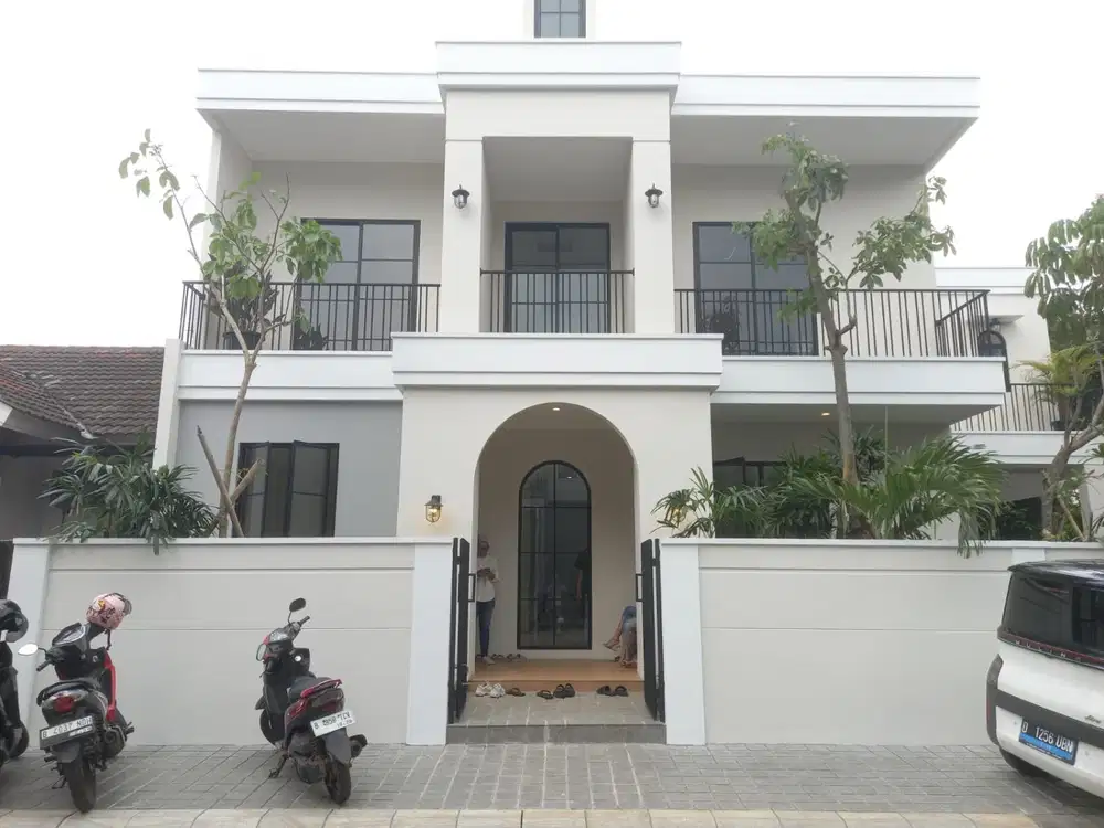 DIJUAL RUMAH DI KENCANA LOKA BSD