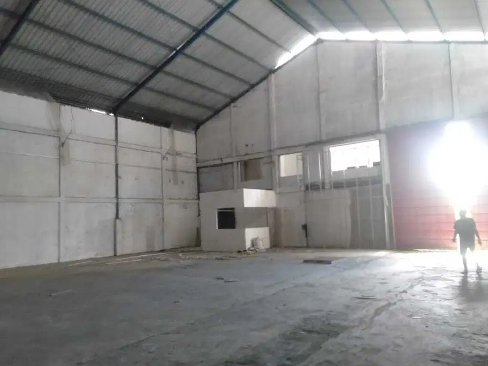 Dijual gudang bagus tanah luas dalam Kota Manado akses jalan lebar