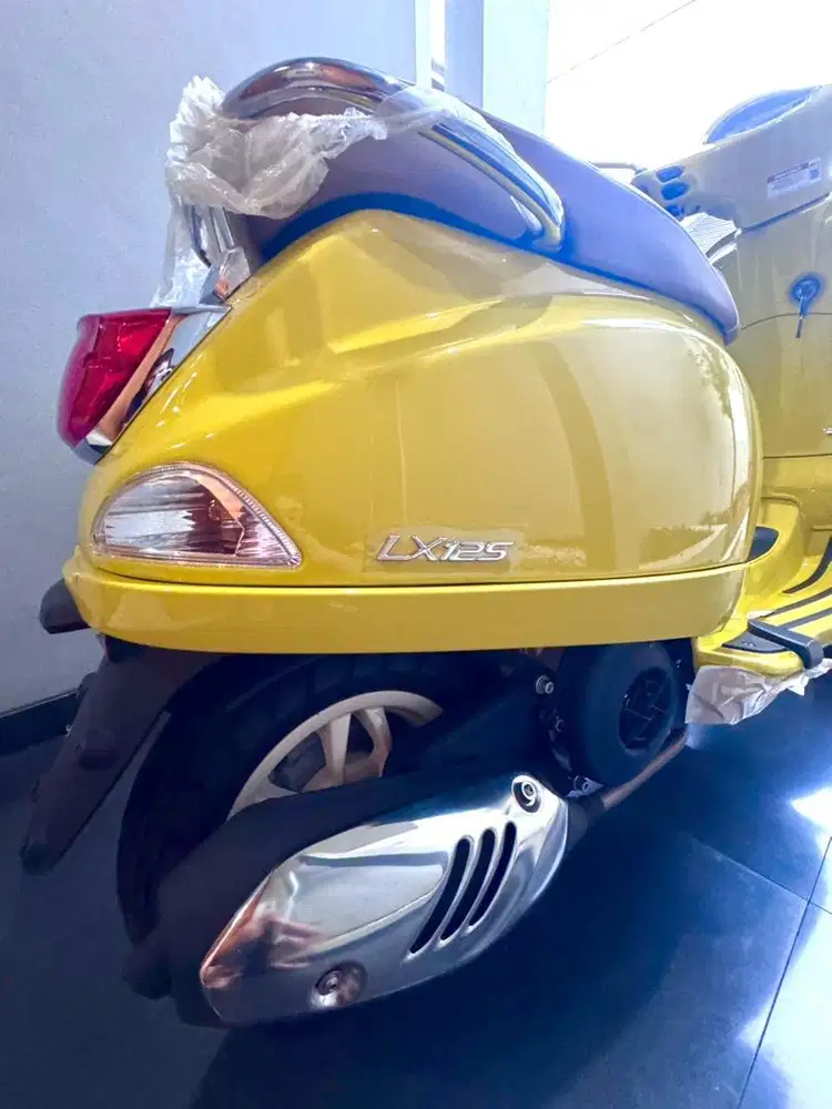 Vespa LX125 kondisi baru