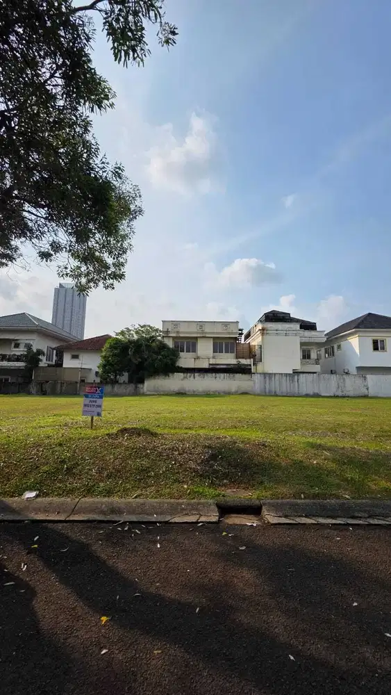 KAVLING TANAH TAMAN BEVERLY GOLF LIPPO KARAWACI POSISI BADAN