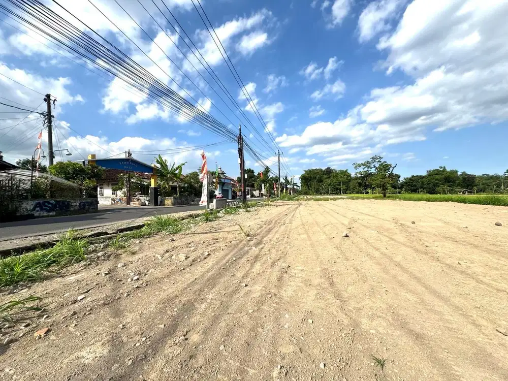 Tepi Jalan Aspal, Tanah Purwomartani Sleman SHMP
