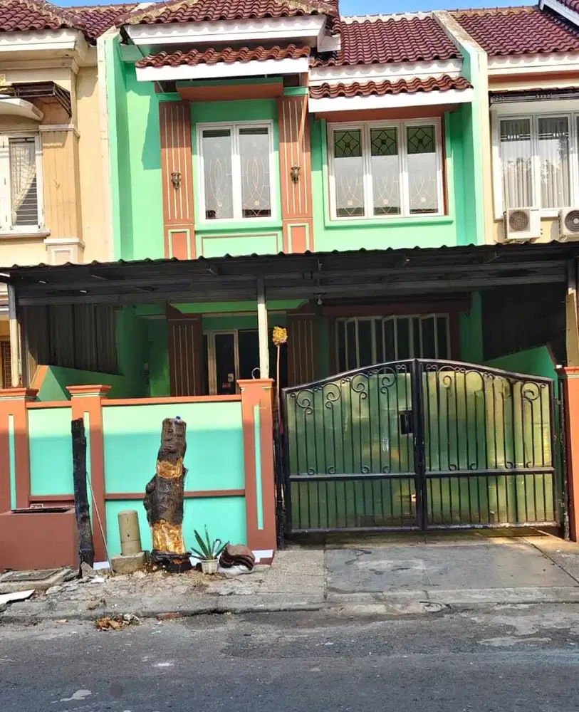 Dijual cepat Rumah 2 lantai siap huni di Royal Residence Pulogebang