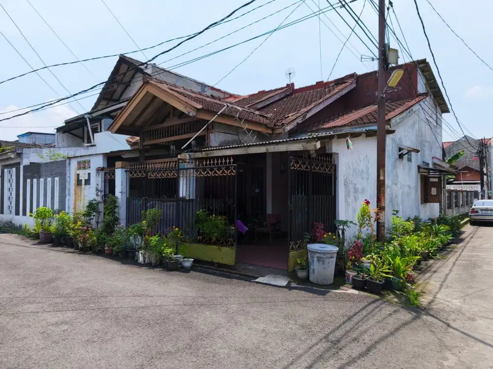 DIJUAL Rumah Termurah Hook 1 lantai strategis di Taman Cibaduyut Indah, Bandung
