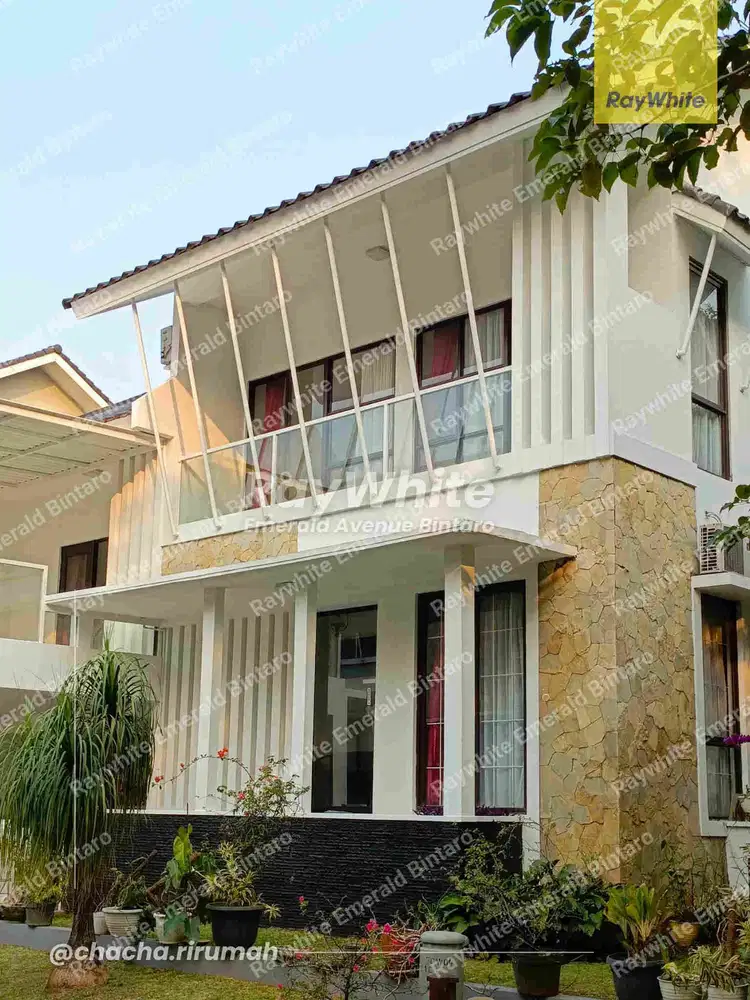 Rumah Sewa 5KT Siap Huni Luas Taman Garasi Hoek di Kebayoran Bintaro