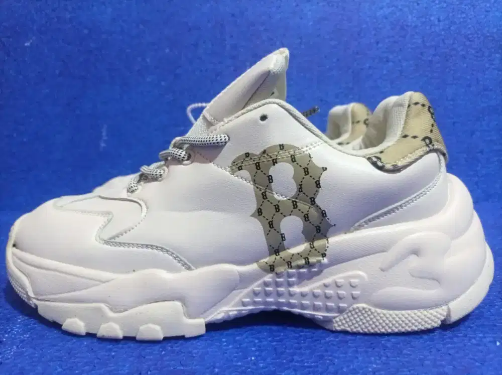 Sepatu Sneakers MLB
