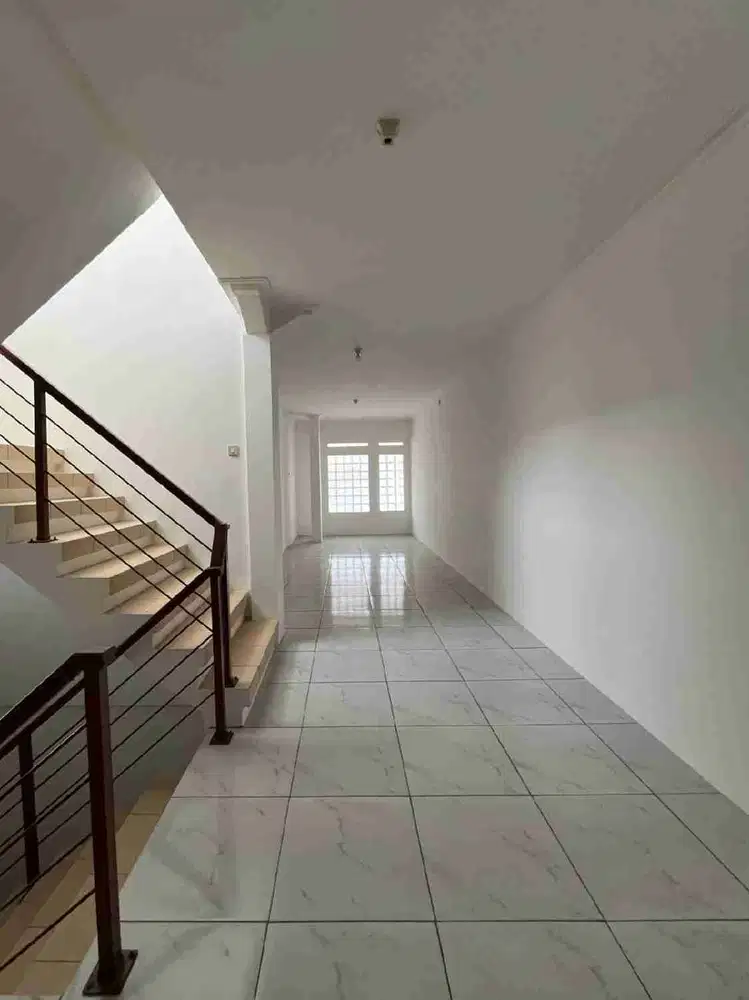 Ruko Siap Pakai di Komplek Taman Rahayu