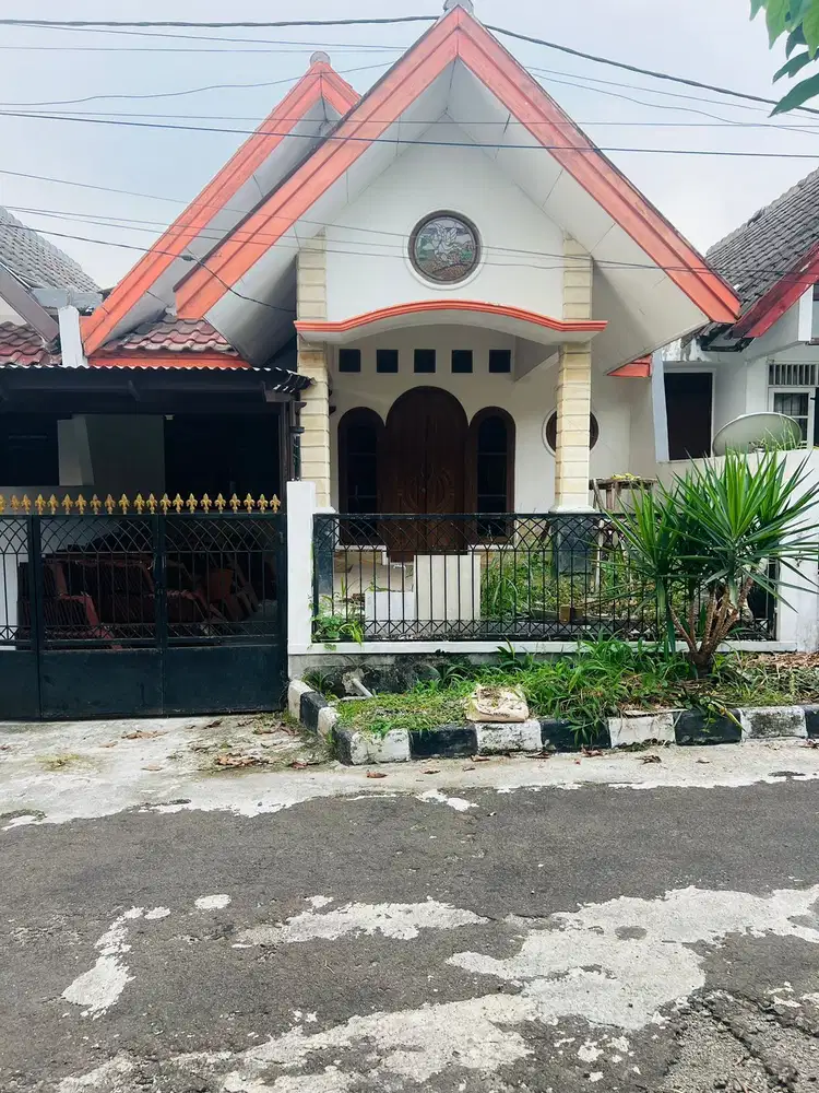 Jual murah rumah di Taman Yasmin