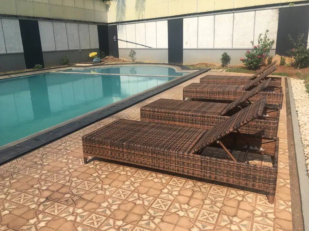 2026K RS02 KURSI PANTAI KURSI MALAS KOLAM KARAWANG