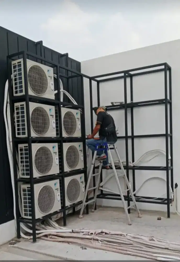 Kami menyediakan jasa servis elektronik