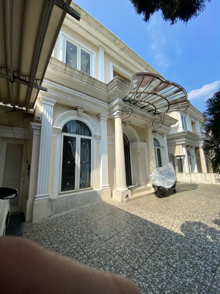 Dijual Rumah Luas Cluster Les Belles Mansion BSD, Tangerang