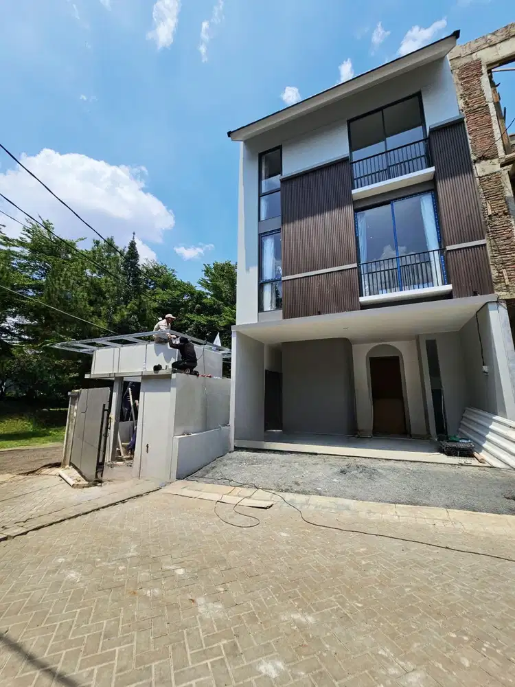 Lokasi Cakep, Dalam Komplek Elit. Rumah Dijual Lebak Bulus. UNIT BARU