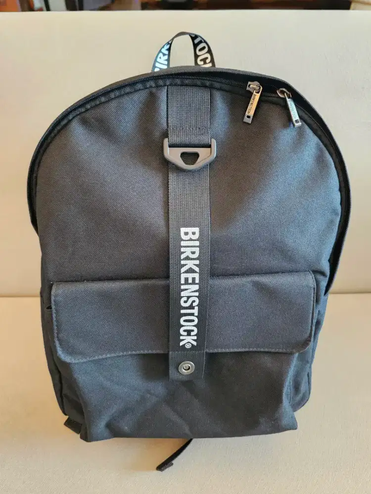 Birkenstock backpack (dapat gratis topi baru H&M)