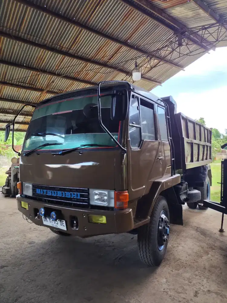 Mitsubishi FUSO Dumptruk 190PS Th. 1993