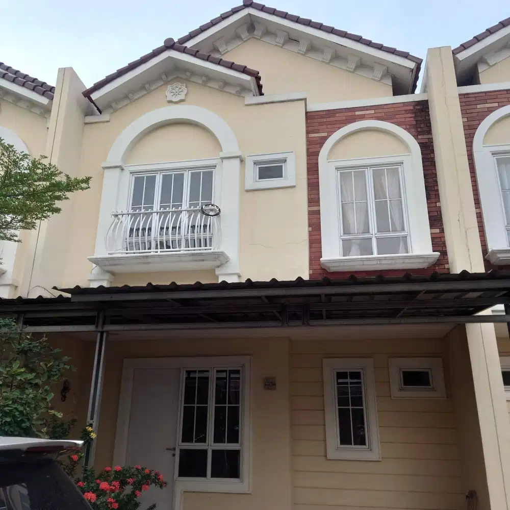 Disewakan Rumah cluster Cataluna Jababeka