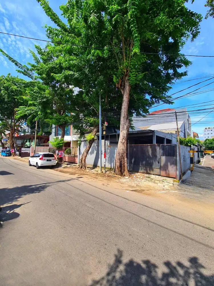 Harga NJOP! MASIH NEGO! Lokasi Jalan Utama. Rumah Dijual Cideng