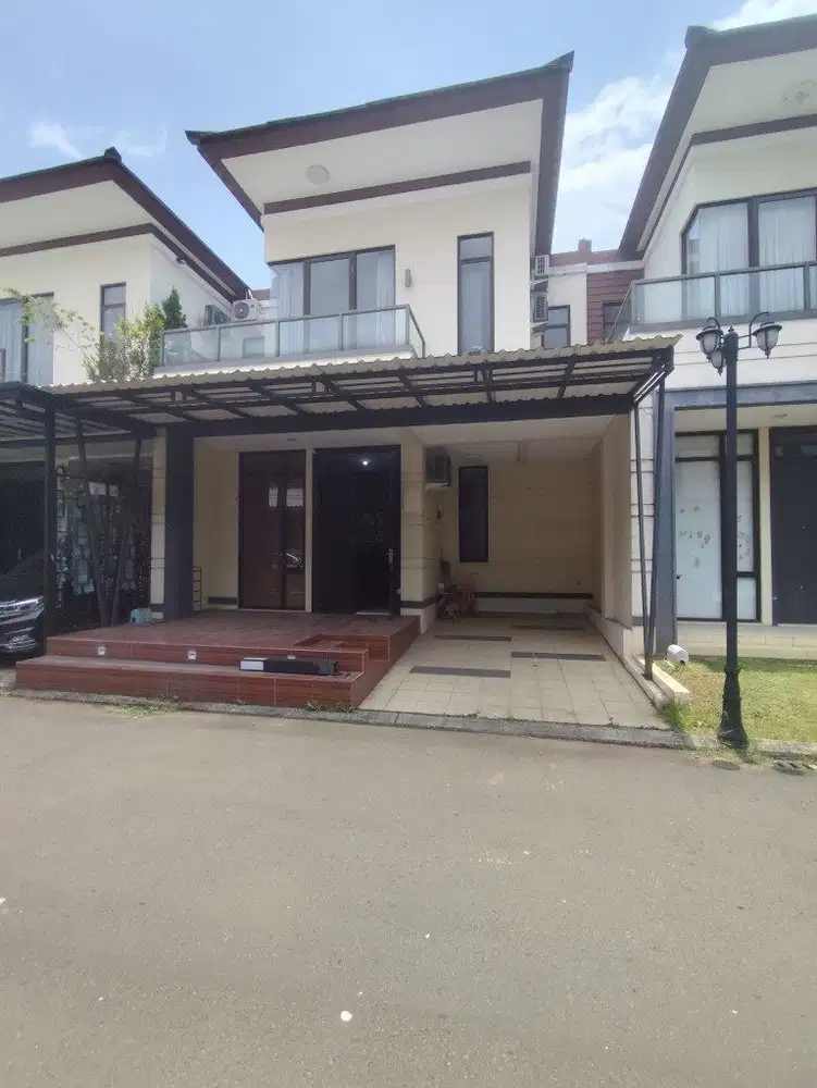 Rumah 2 Lantai Semi Furnished di Enchanta Lavon Tangerang 1K90006F