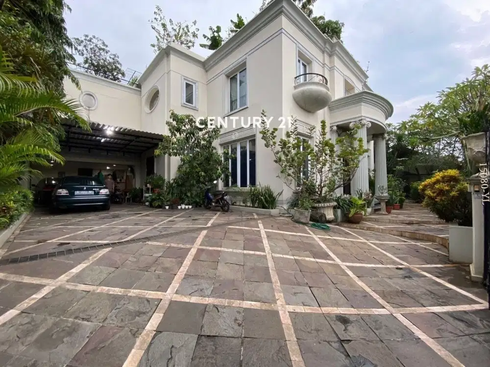 Classic HOUSE FOR SALE Cilandak Area JlM Kahfi  Jagakarsa