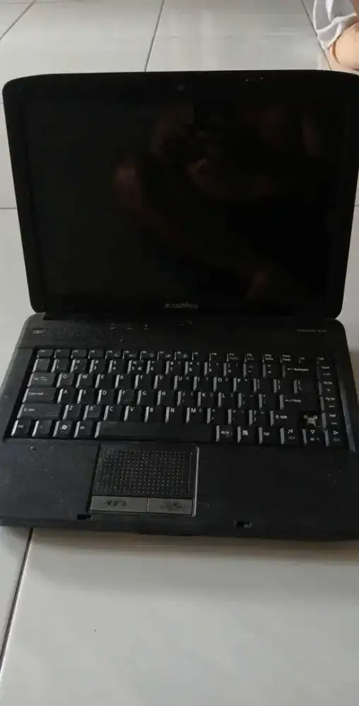 Laptop model lama rusak LCd Padam