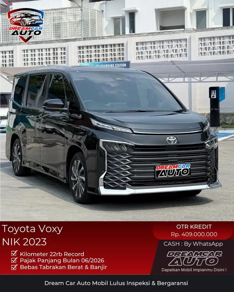 [ LOWKM ][ KM22RB ] Toyota Voxy 2023 Hitam non sunroof CBU