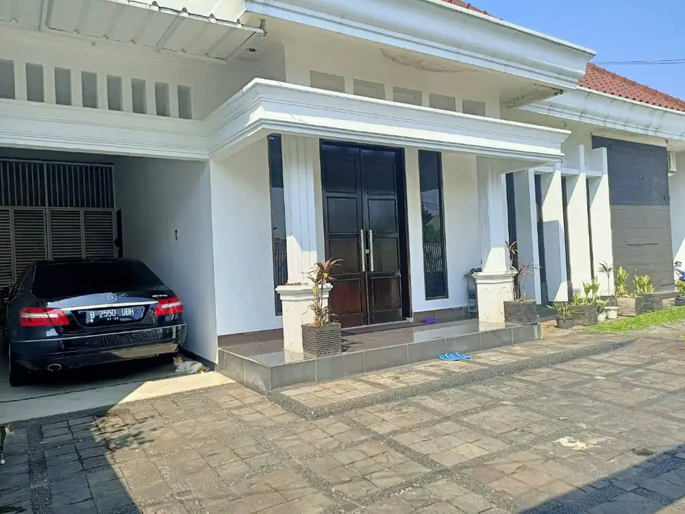 Rumah idaman terdapat kolam renang