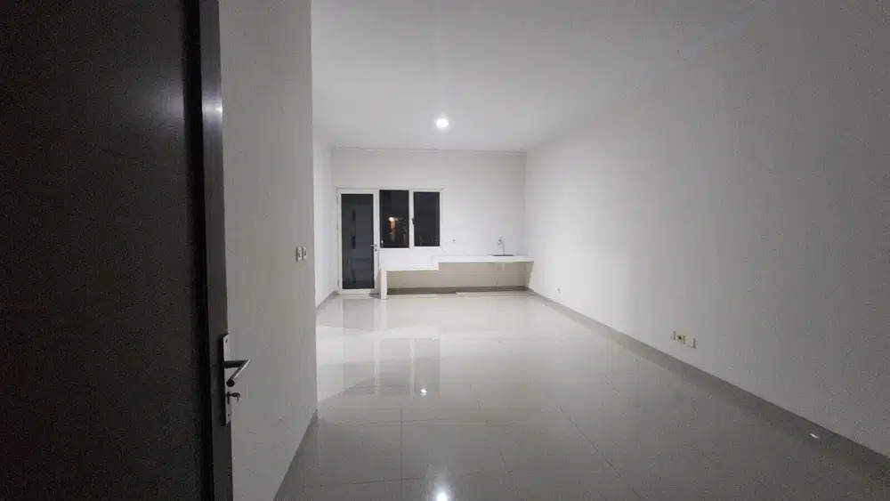 RUMAH SIAP HUNI SUVARNA SUTERA 800JTan