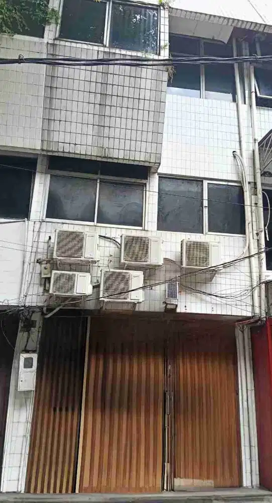 Ruko usaha 4 lantai dijual lokasi strategis Kebayoran Baru Jakarta Selatan