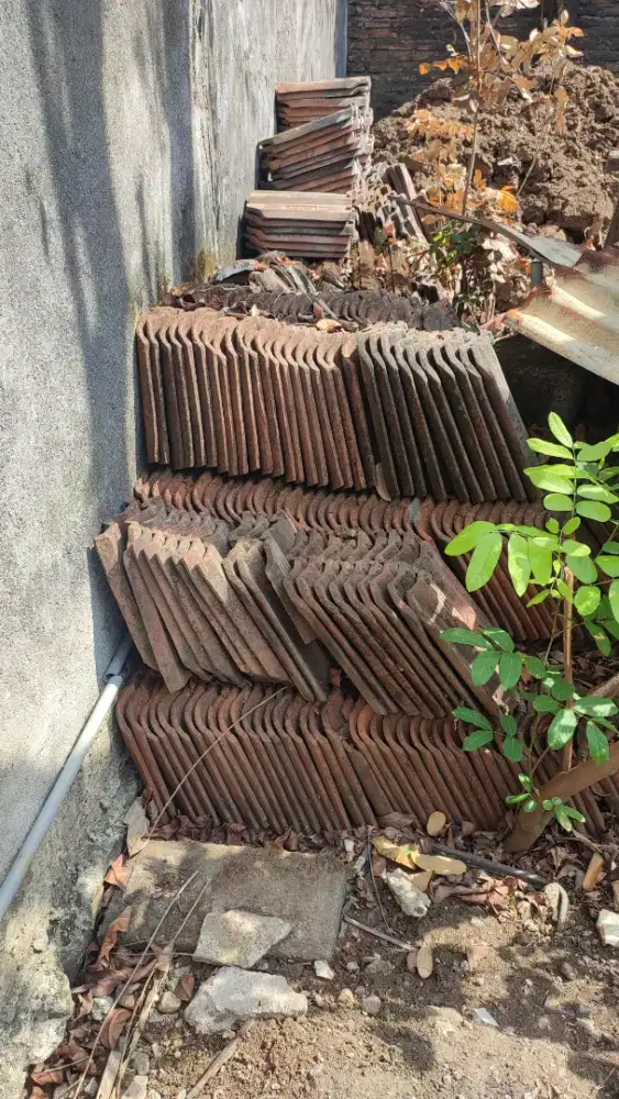 Gentheng Gratis tak terpakai