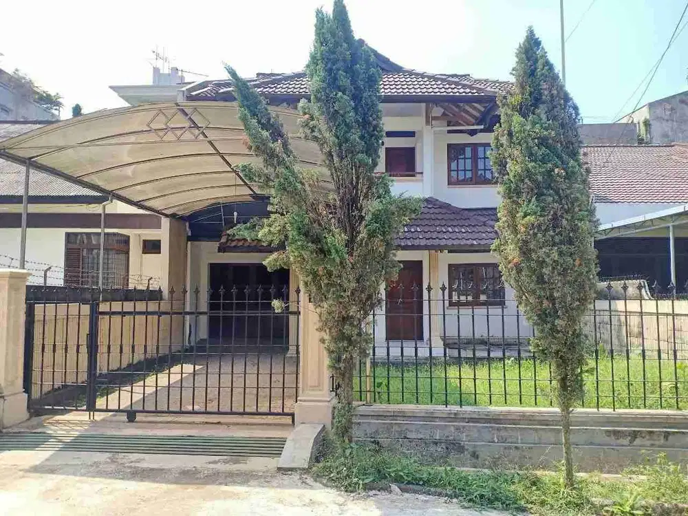 Rumah Terawat di Setra Murni Pasteur Kota Bandung