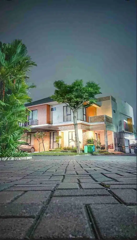 DI JUAL RUMAH 2,5 LANTAI