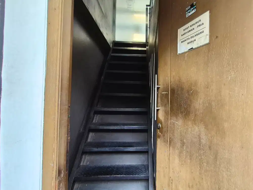 Dijual Kos 3 Lantai Gandaria Utara, Full Terisi, Dekat MRT