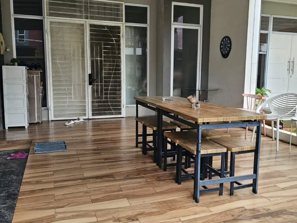 Dijual Rumah Green Lake hadap Selatan Hunian Mewah