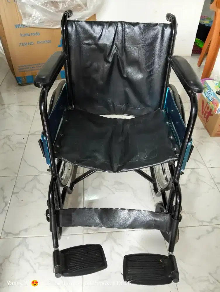 Dijual kursi roda