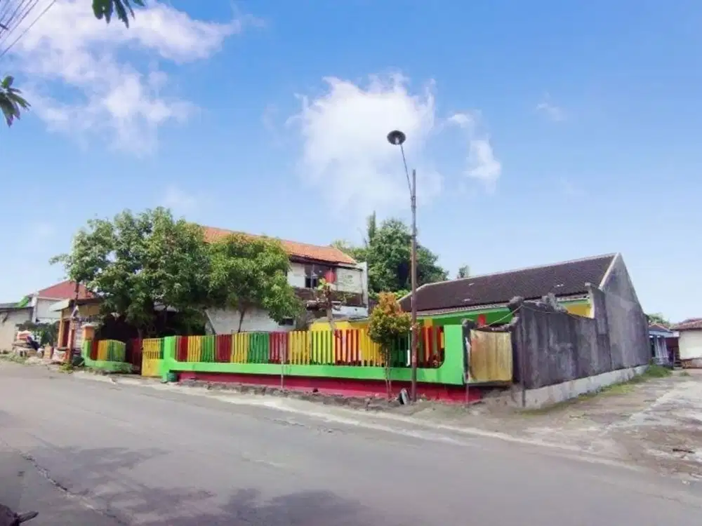 Tanah Strategis ada Bangunan Pinggir Jalan Utama Prospektif