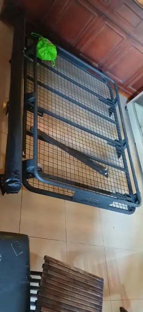 Roof Tent Cage / Keranjang mobil yg diatas buat Camver Van+Tendanya ya