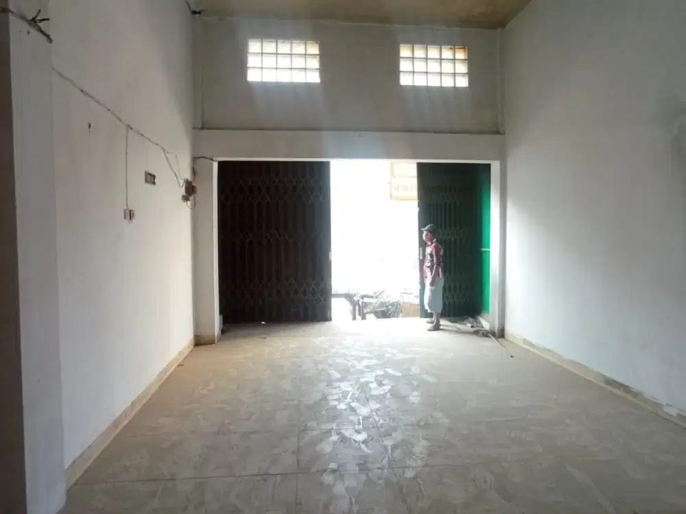 Disewakan rumah Rapih Gedong Panjang Gang sukarela