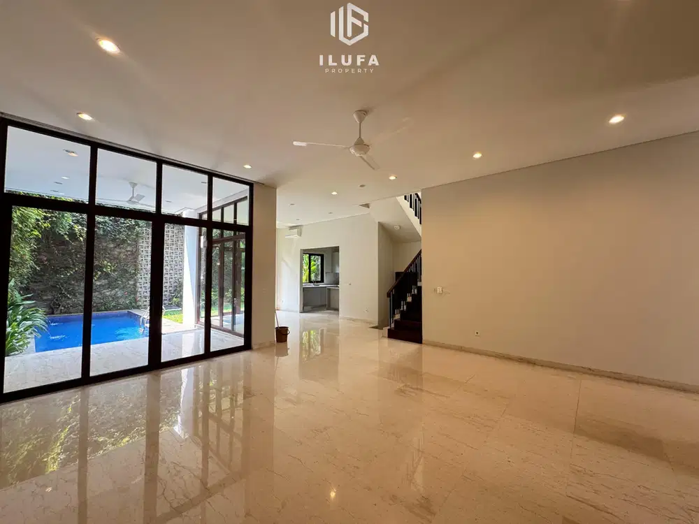 Disewakan townhouse modern 4br area kemang