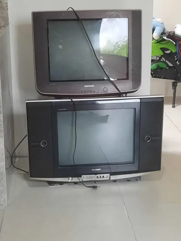 Tv tabung samsung dan sharp
