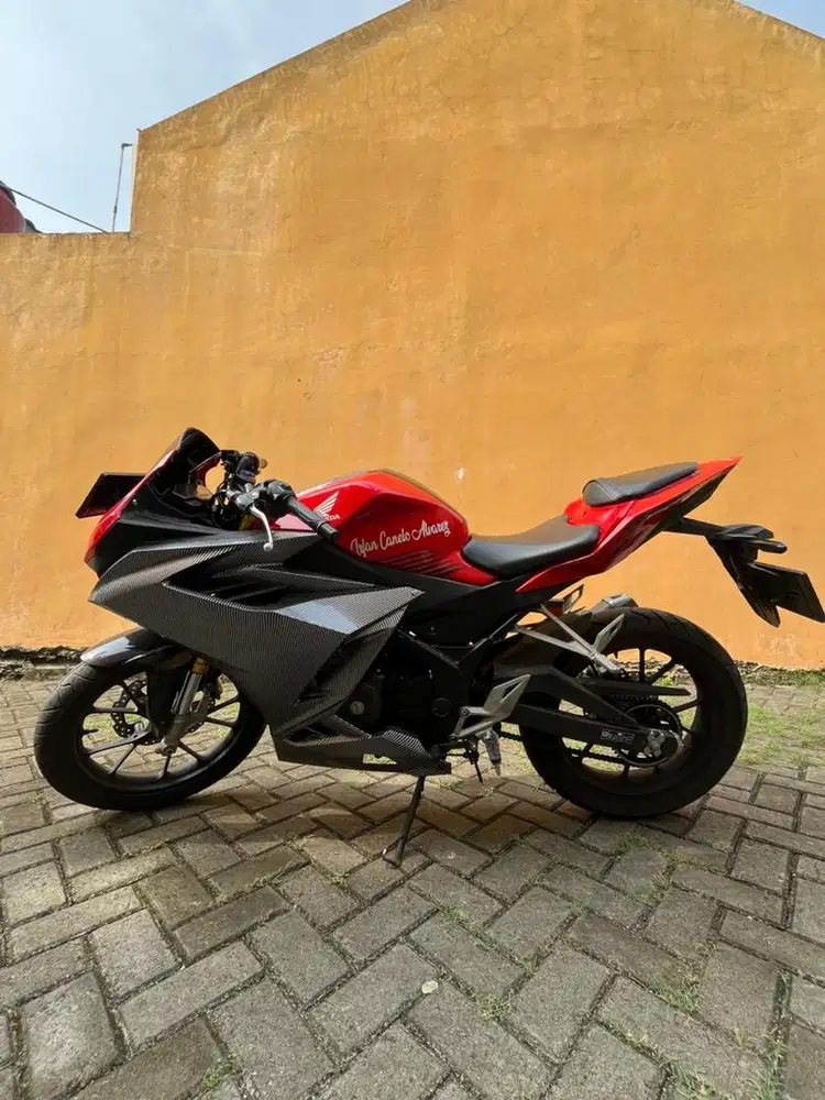 Honda CBR 150R mulus terawat