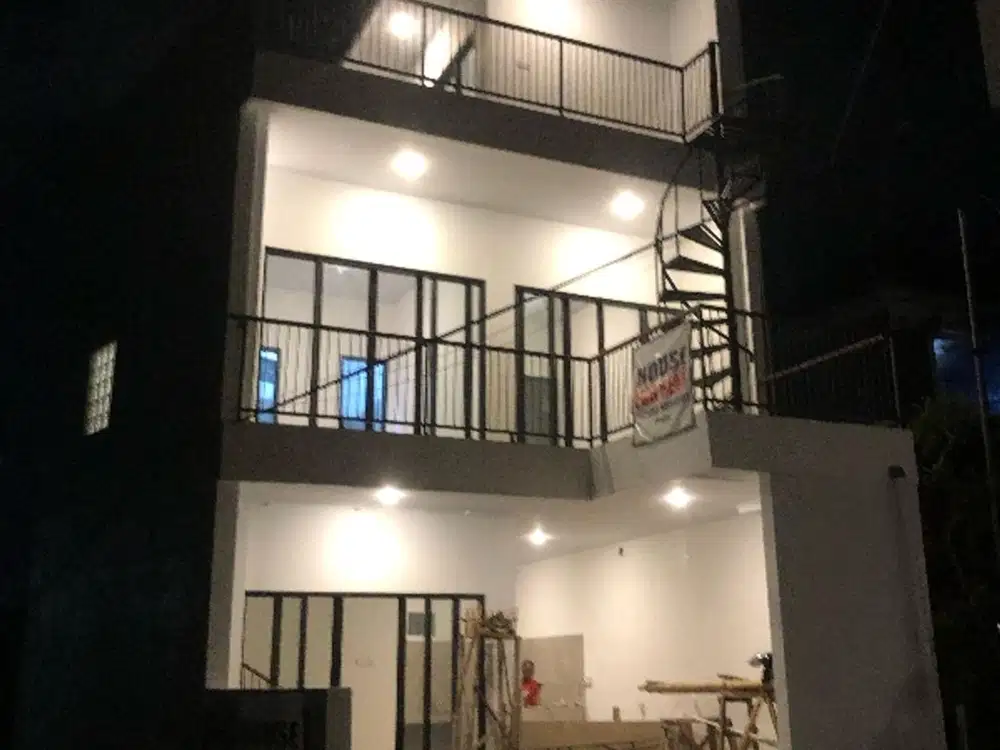 Rumah baru siap huni hanya 5 menit ke pantai berawa canggu