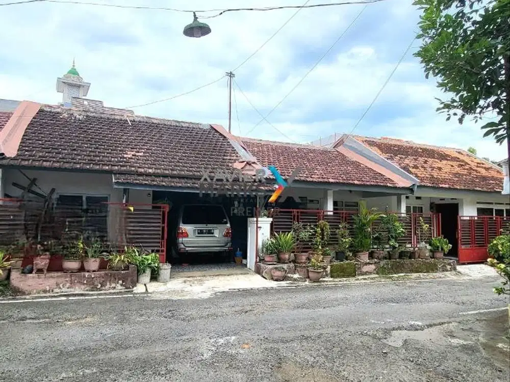 Dijual Rumah Siap Huni dan Terawat, di Jl. Bantaran Indah, Malang