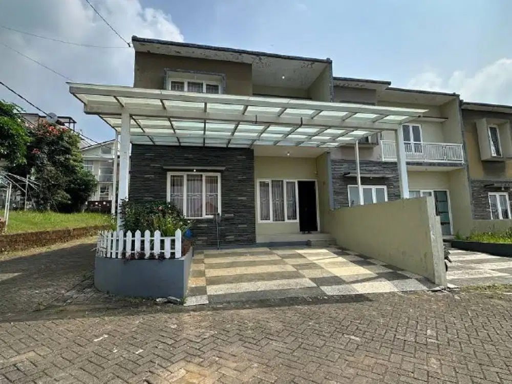 Dijual Villa Aktif di Daerah Oro - oro Ombo, Depan BNS, Kota Batu