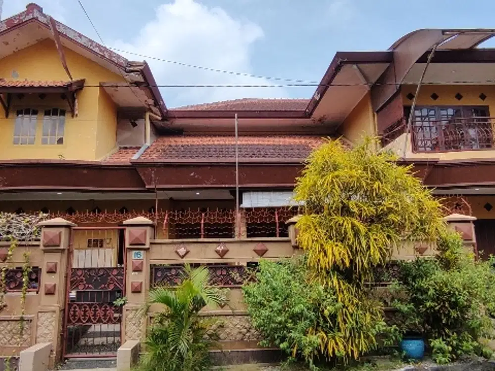 dijual bangunan induk dan rumah kos daerah UMM dinoyo