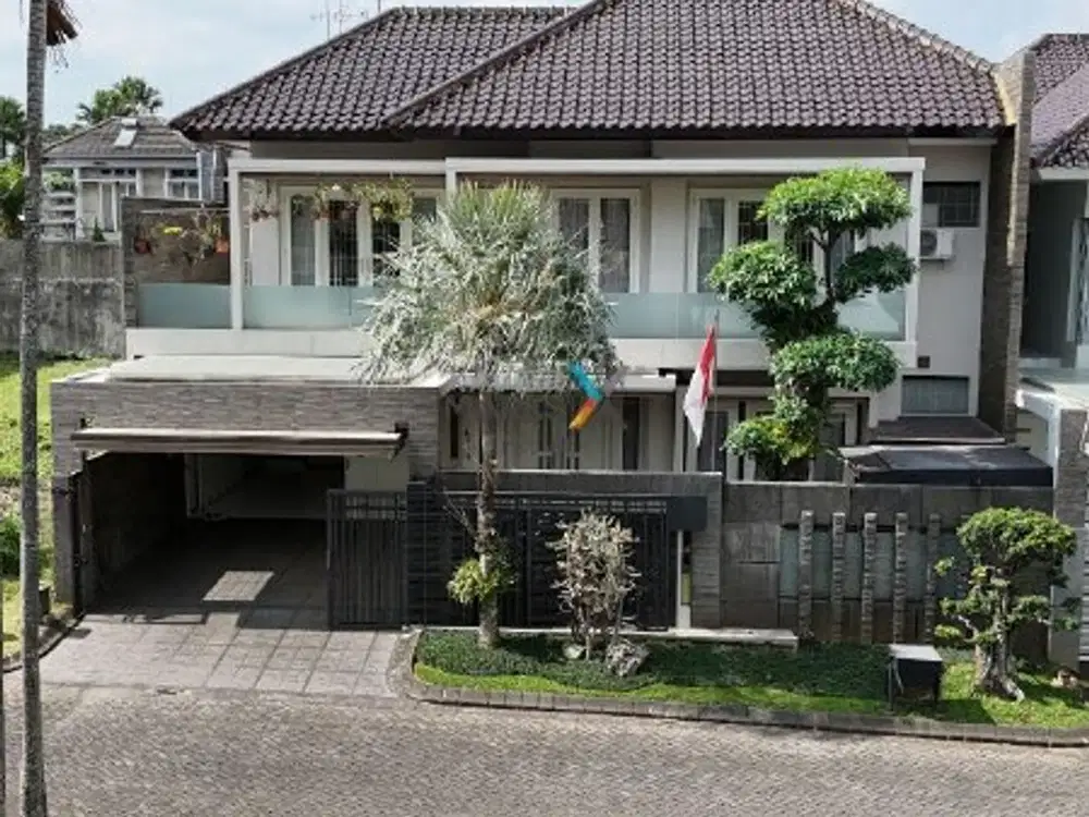 Dijual Rumah Premium Full Furnished dengan Private Pool di Istana Dieng, Dieng Malang