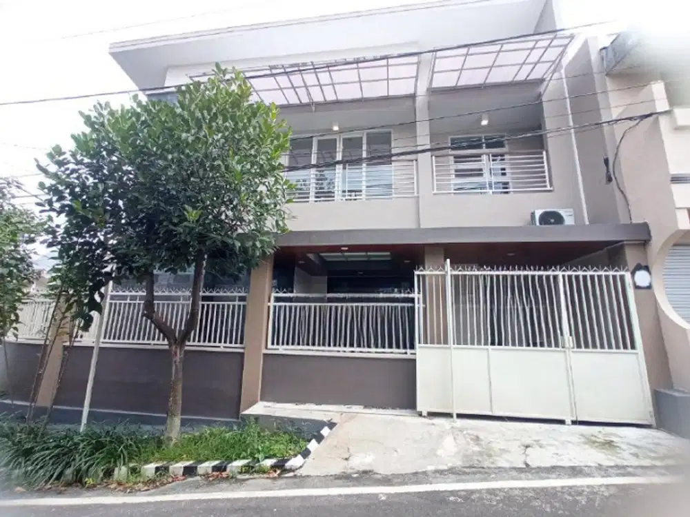 Disewakan Rumah Hook Full Renovasi Lokasi di Tidar Bawah, Malang
