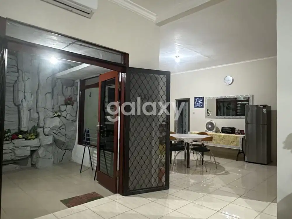 RUMAH Strategis Mojoarum Dekat MERR, Dharmahusada (code : KRLGK)