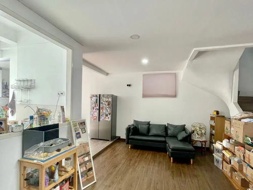 Dijual Cepat Rumah Bagus Strategis Sektor 1e Gading Serpong